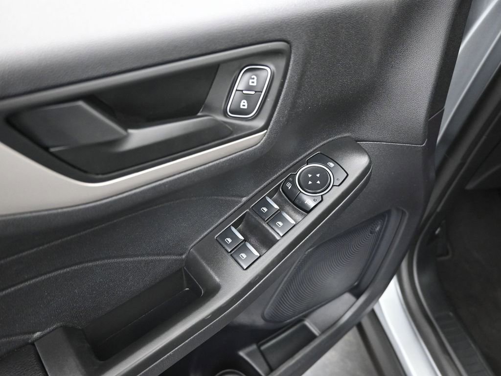 Certified 2022 Ford Escape SE w/ SE Sport Appearance Package image 14