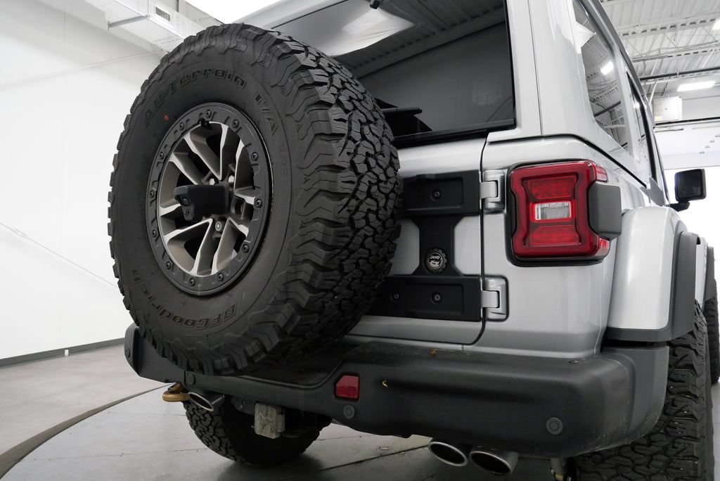 Used 2024 Jeep Wrangler Unlimited Rubicon 392 AWD/4WD image 39