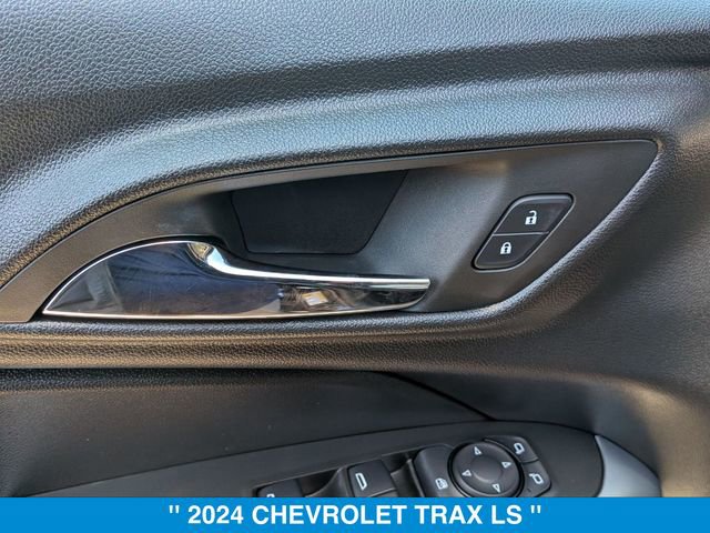 Certified 2024 Chevrolet Trax LS w/ LS Convenience Package image 11