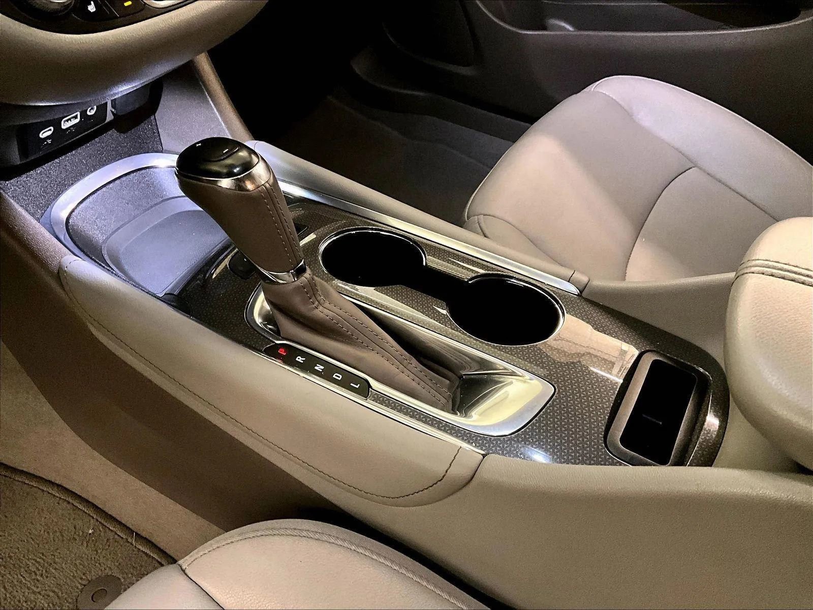 Used 2019 Chevrolet Malibu LT w/ Leather Package image 16