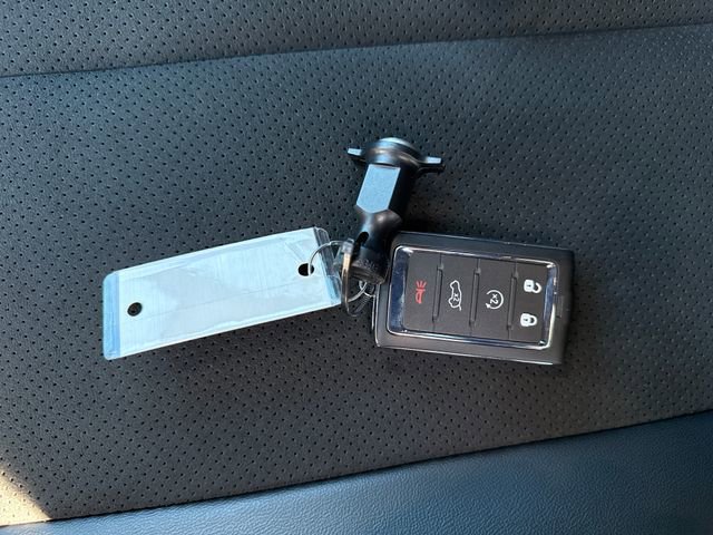 New 2026 Jeep Grand Cherokee Altitude image 30