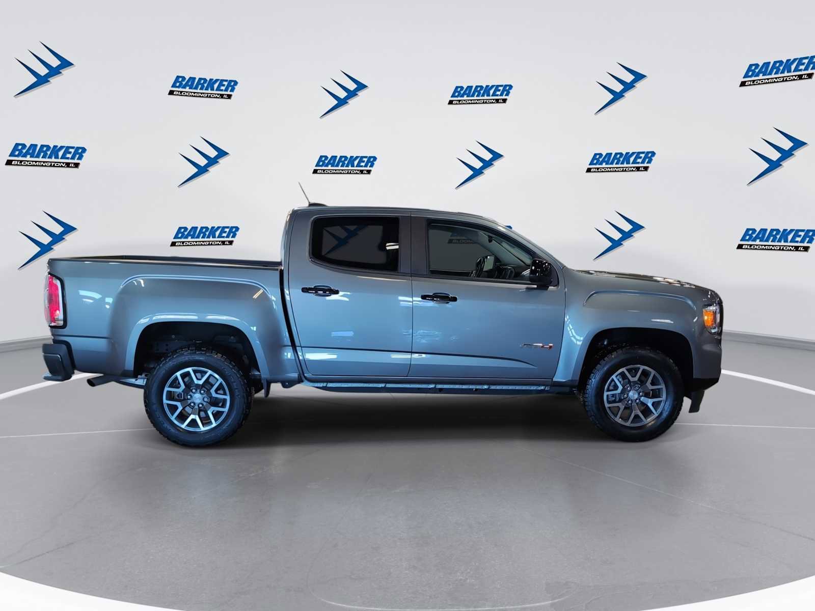 Used 2022 GMC Canyon AT4 w/ Trailering Package image 9
