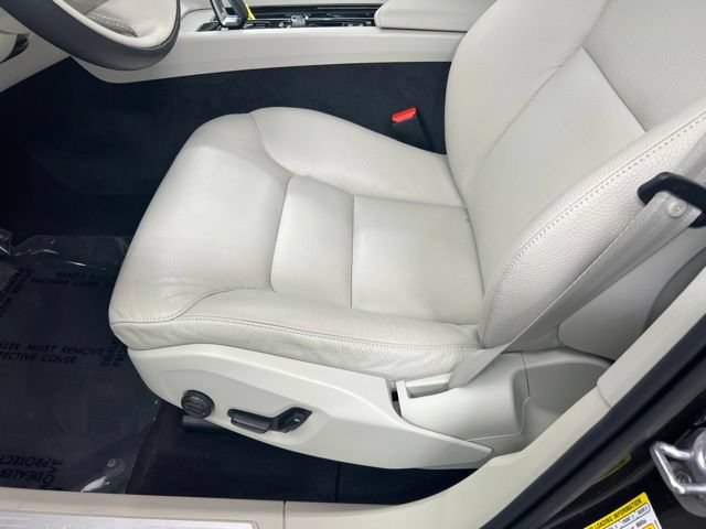Used 2023 Volvo XC60 B5 Core w/ Climate Package AWD/4WD image 13