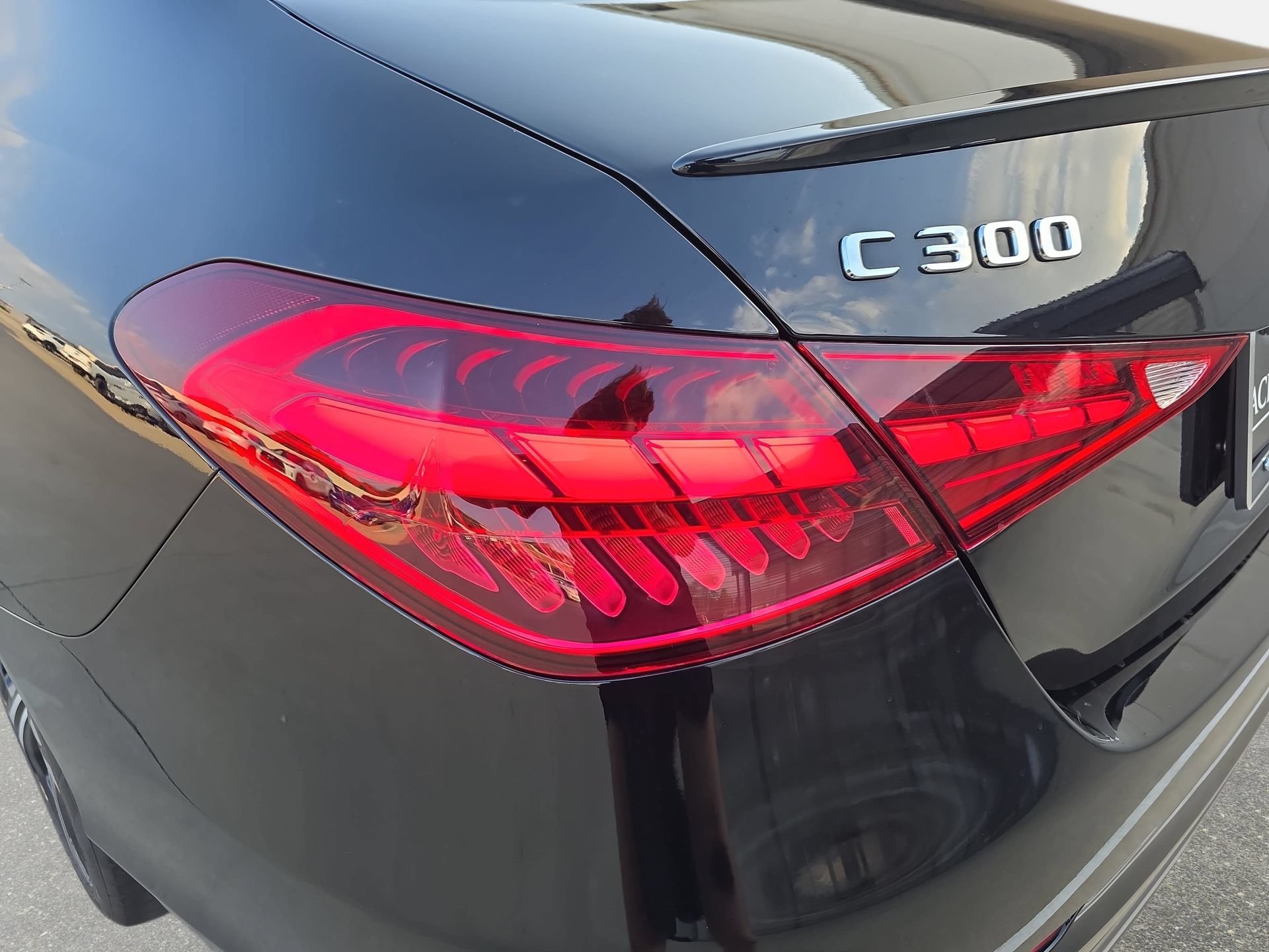 Used 2023 Mercedes-Benz C 300 Sedan image 33