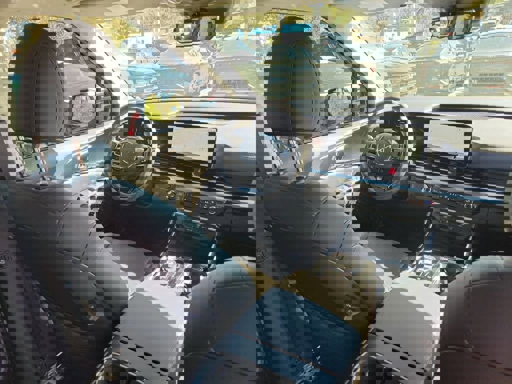 New 2026 Kia Carnival SX image 13