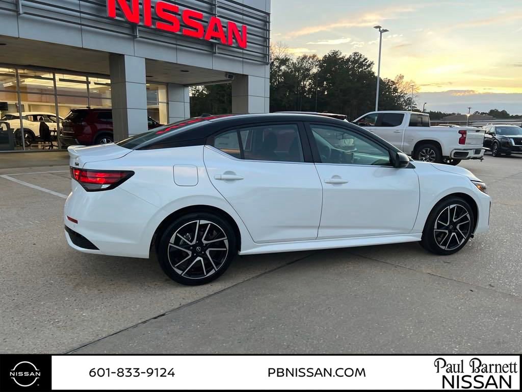 New 2025 Nissan Sentra SR image 6