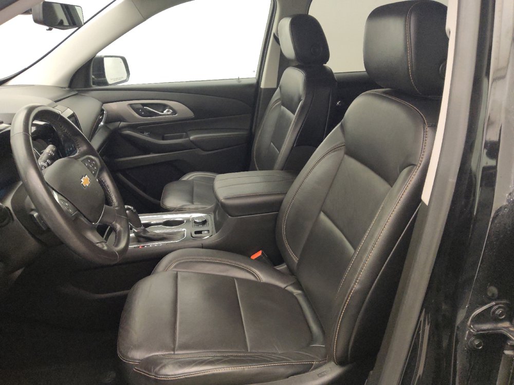 Used 2018 Chevrolet Traverse LT w/ LPO, Floor Liner Package FWD image 17