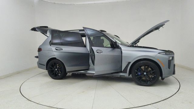 Used 2024 BMW X7 xDrive40i w/ M Sport Package image 76