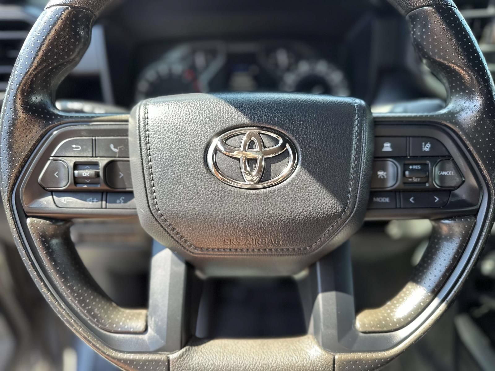 Used 2025 Toyota Tundra SR w/ SR Tow Package AWD/4WD image 14