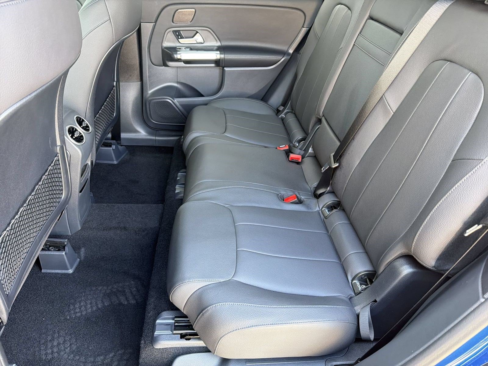 Used 2026 Mercedes-Benz GLB 250 image 14
