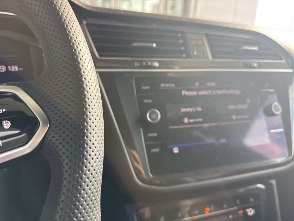 Used 2022 Volkswagen Tiguan SEL R-Line image 7