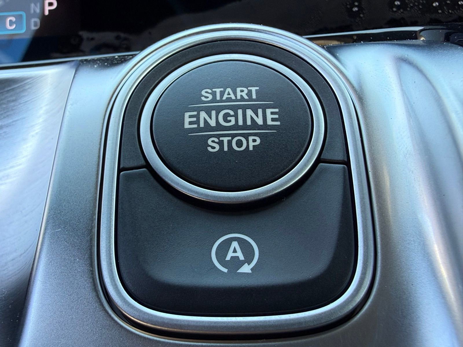 New 2025 Mercedes-Benz GLB 250 image 21