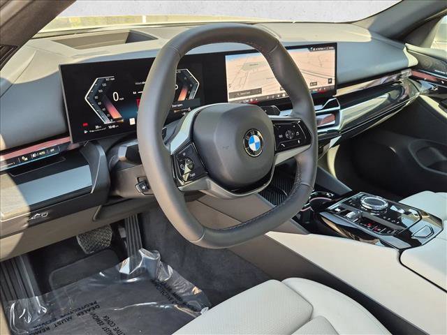 Certified 2026 BMW 540i xDrive AWD/4WD image 10