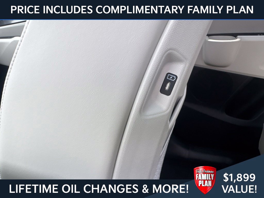 New 2026 Kia Sorento S w/ S Panoramic Sunroof Package FWD image 12
