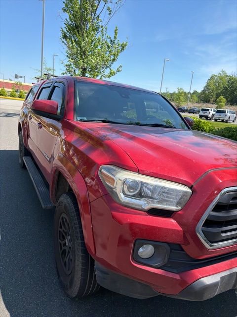 Used 2018 Toyota Tacoma SR5 image 1