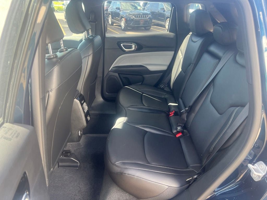 New 2026 Jeep Compass Limited AWD/4WD image 14