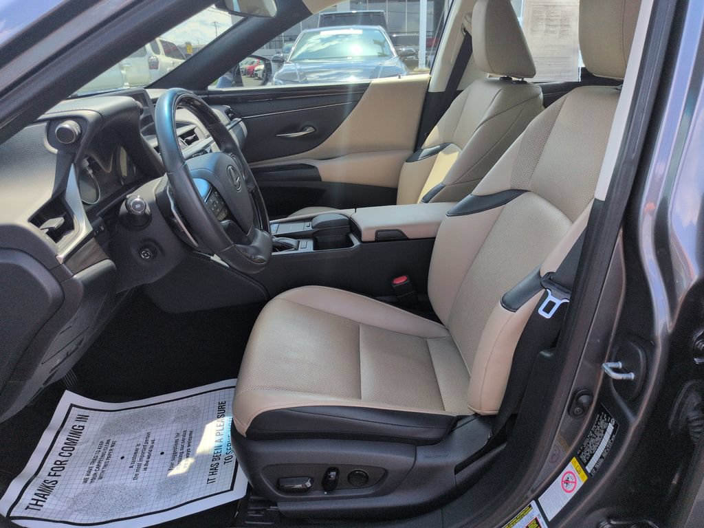 Used 2019 Lexus ES 350 w/ Premium Package FWD image 9