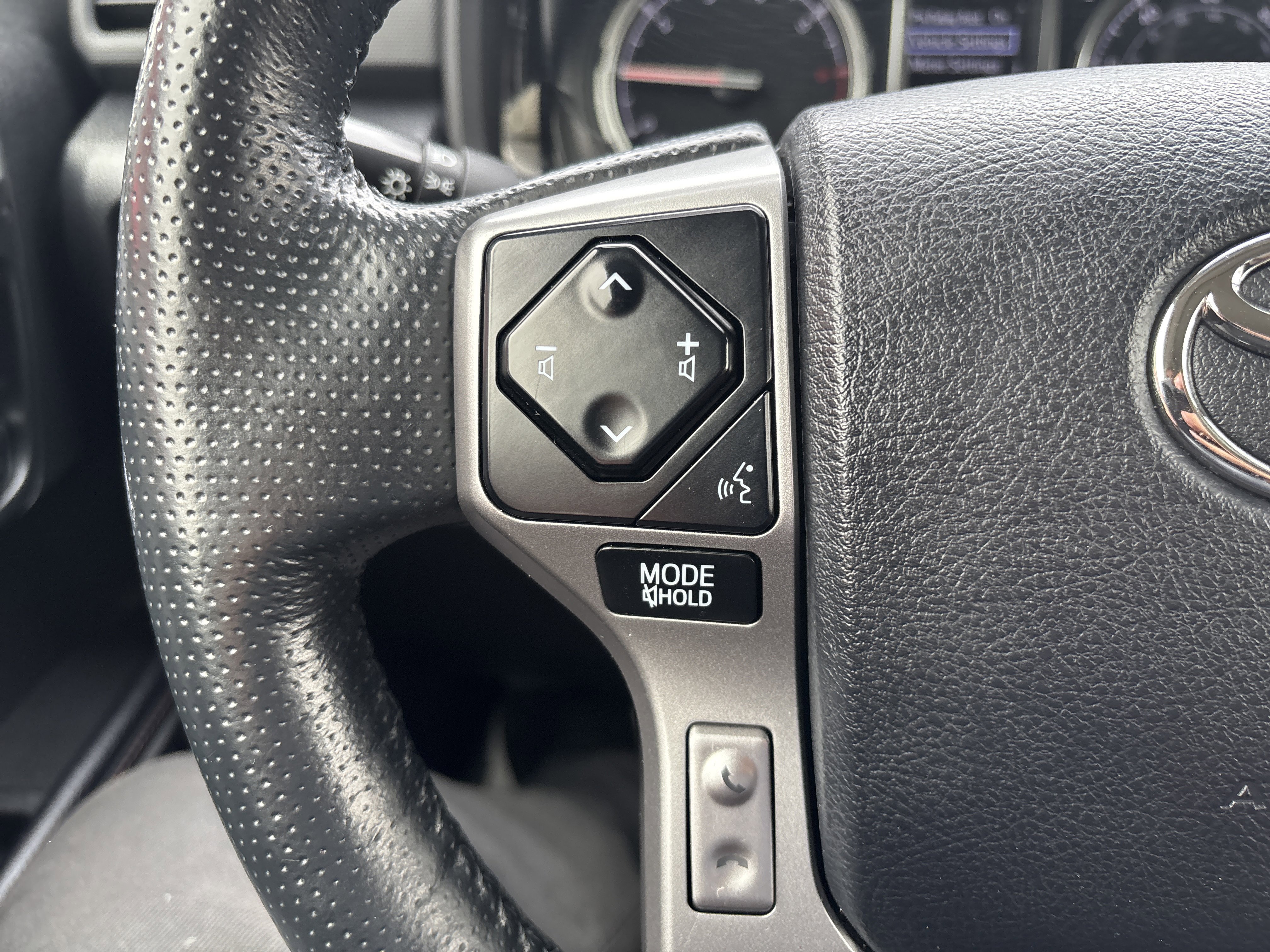 Certified 2023 Toyota 4Runner Limited AWD/4WD image 19