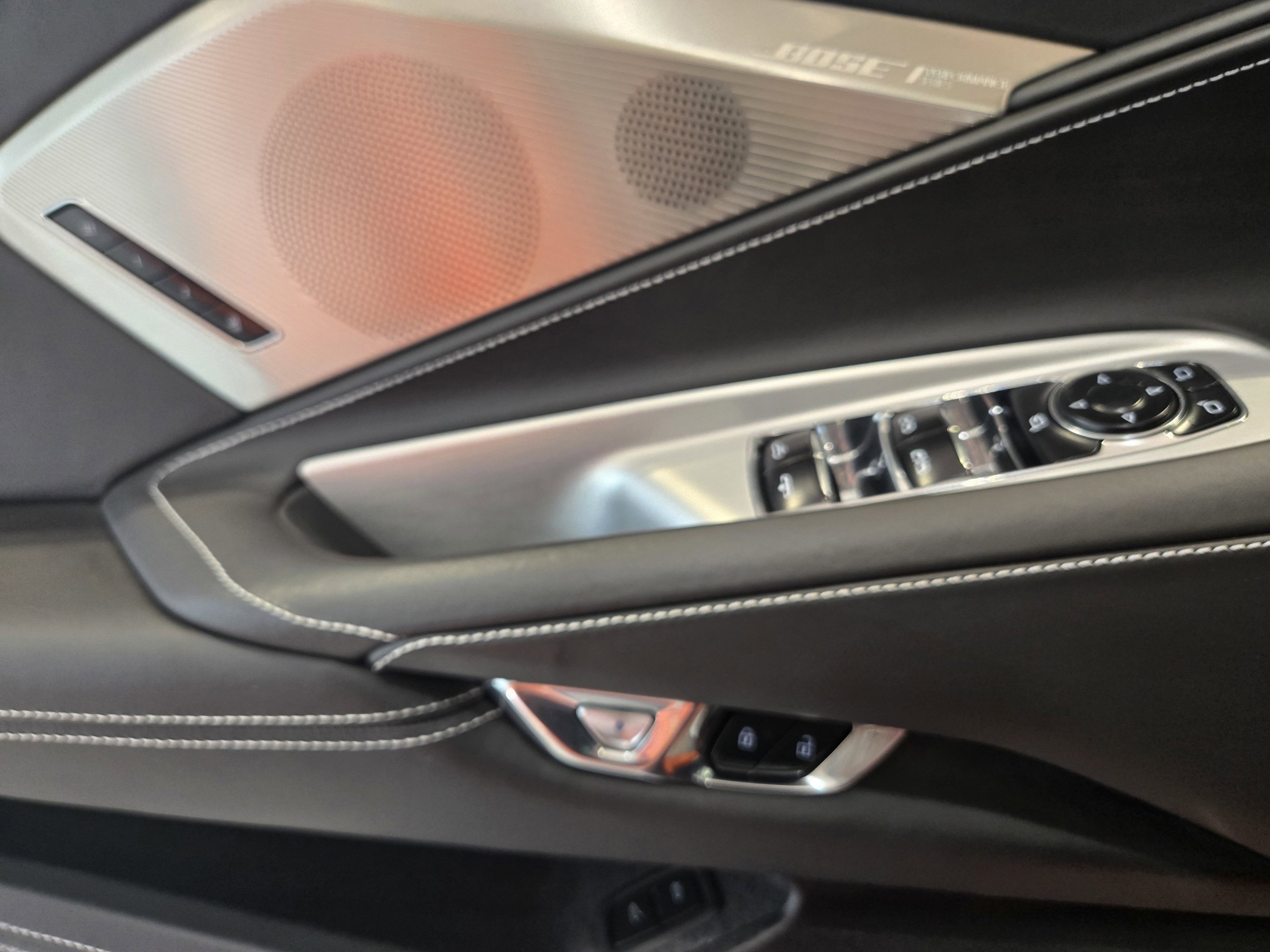 Used 2023 Chevrolet Corvette Stingray Premium Conv w/ Z51 Performance Package image 10