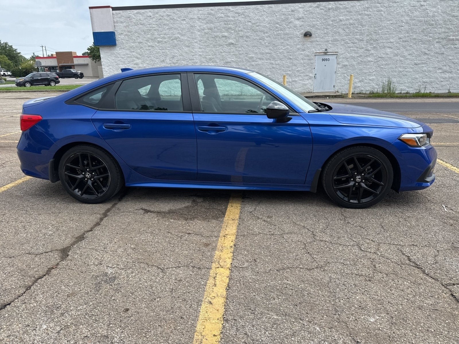 Used 2023 Honda Civic Sport image 24