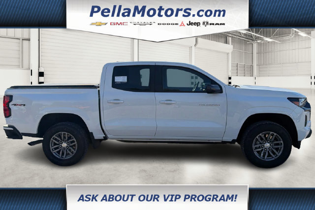 Used 2024 Chevrolet Colorado LT w/ LT Convenience Package AWD/4WD image 2