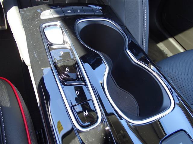 Used 2022 Buick Envision Essence w/ Sport Touring Package FWD image 13