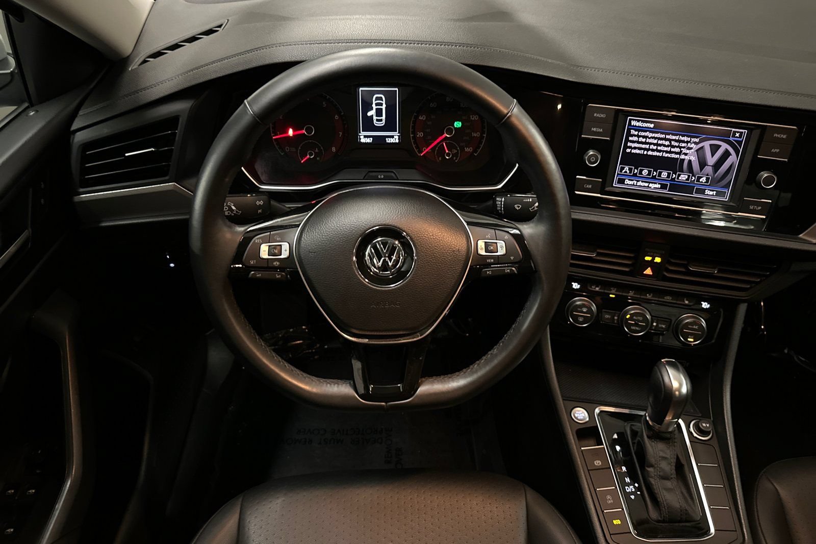Used 2019 Volkswagen Jetta SE w/ Cold Weather Package FWD image 16