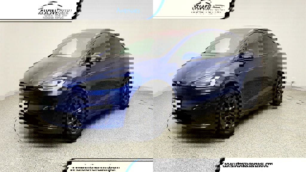 Used 2024 Tesla Model X image 1