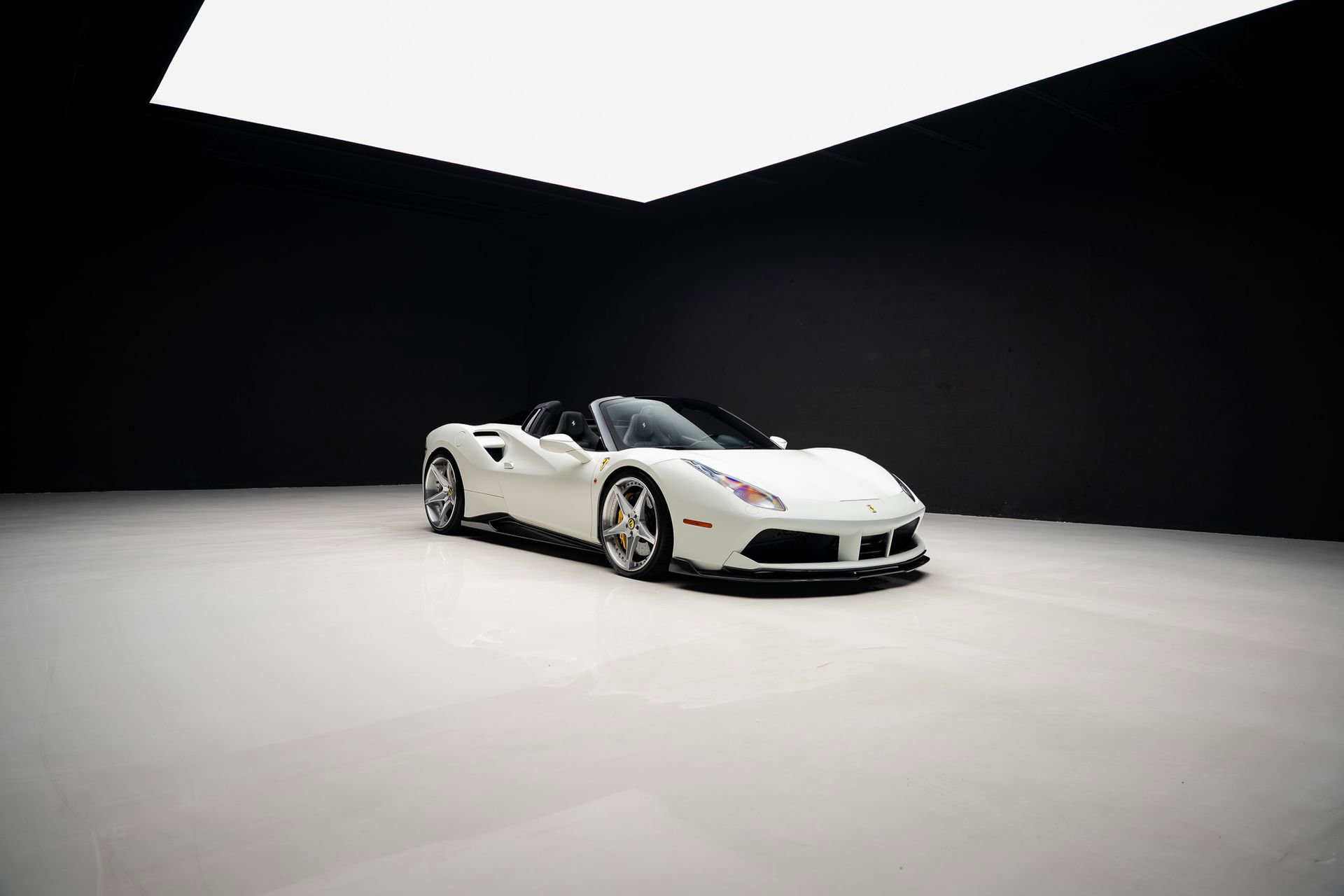 Used 2016 Ferrari 488 Spider RWD image 84