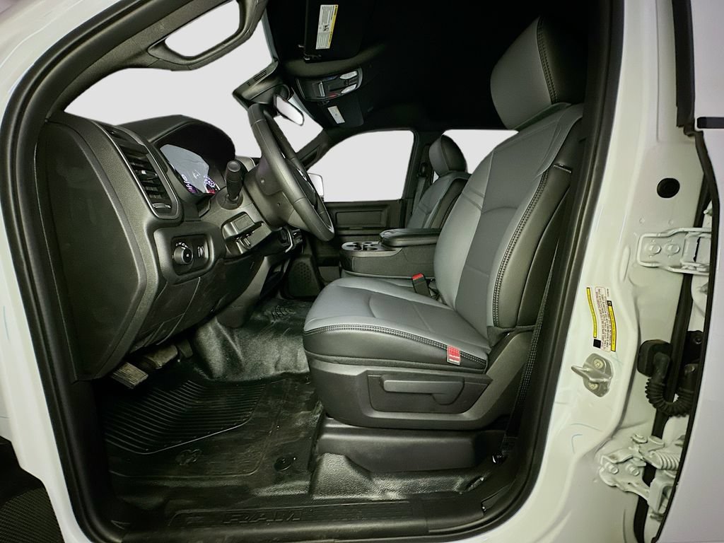 New 2026 RAM 5500 Tradesman AWD/4WD image 14