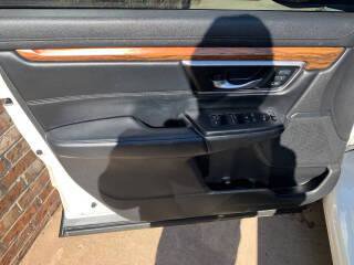 Used 2018 Honda CR-V Touring image 23