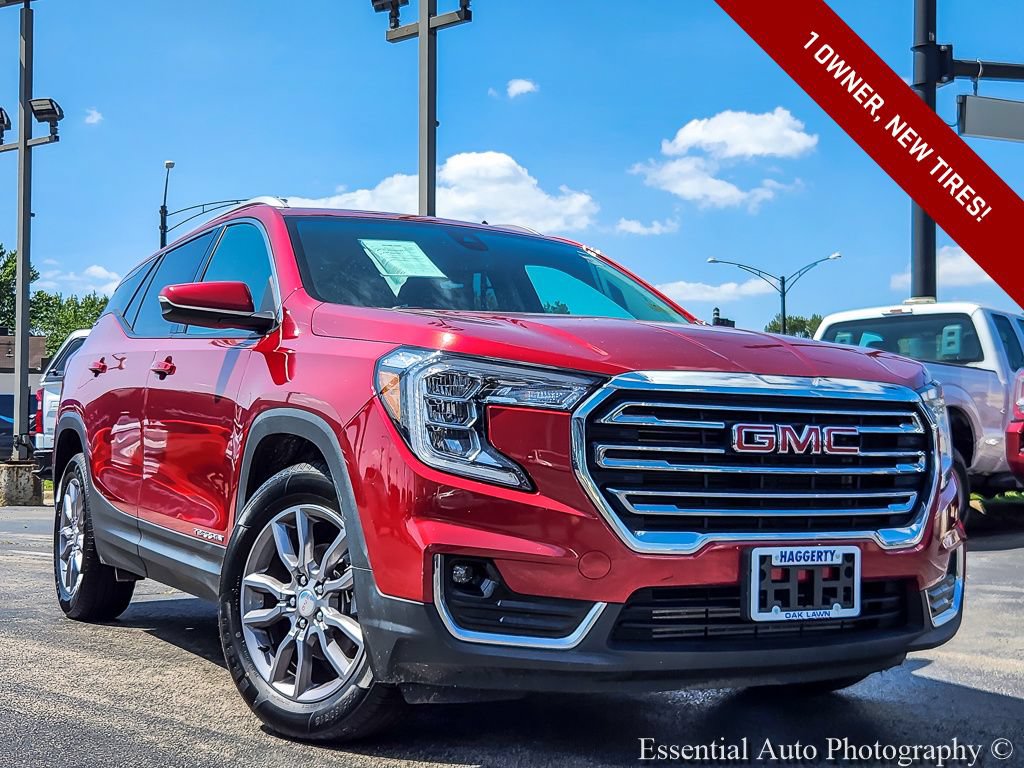 Used 2022 GMC Terrain SLT w/ Infotainment Package II FWD image 1
