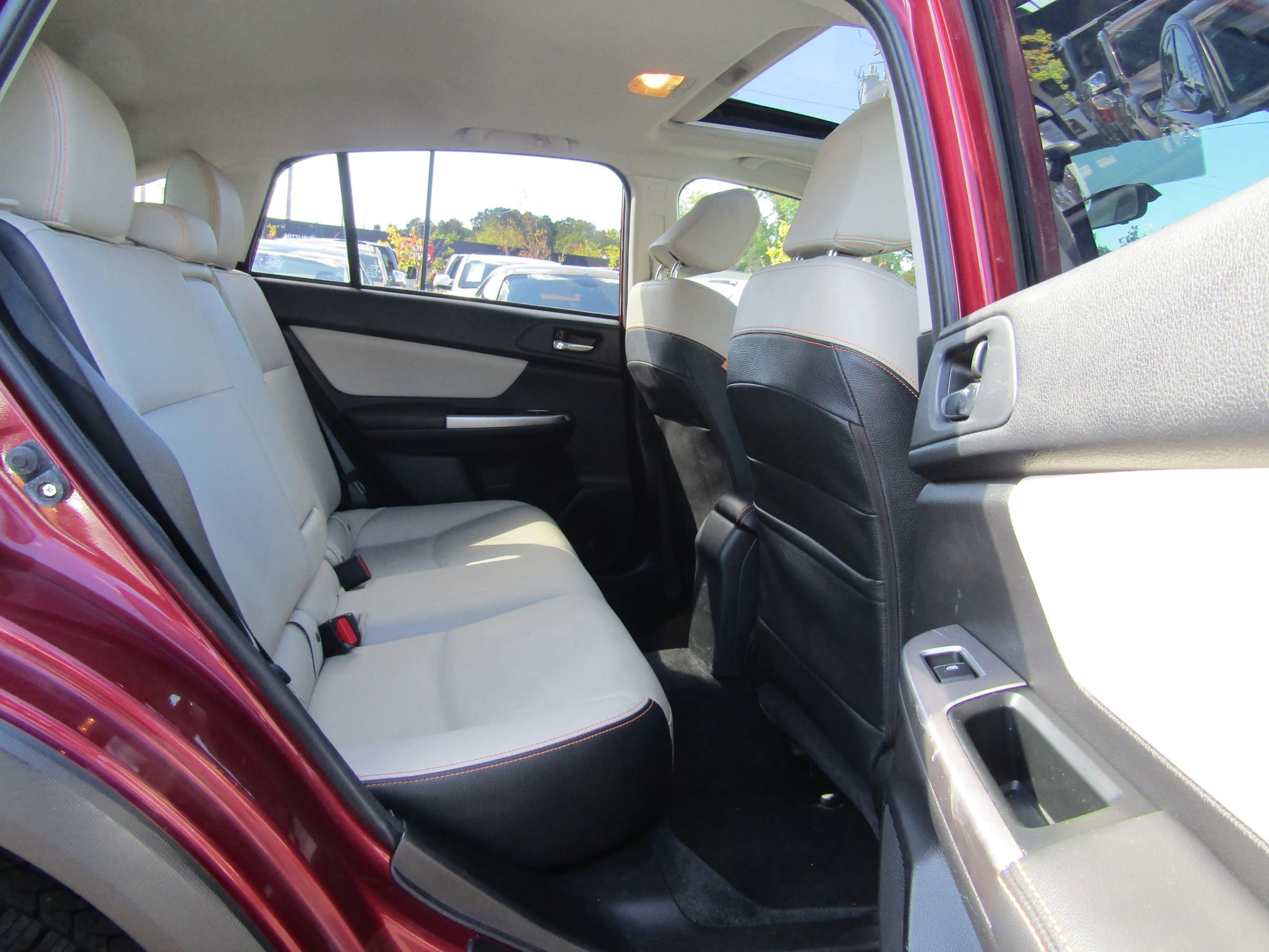 Used 2016 Subaru Crosstrek 2.0i Limited image 12