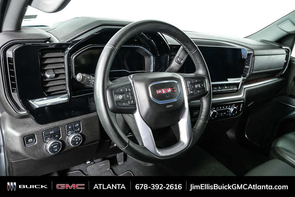 Used 2025 GMC Sierra 1500 SLT AWD/4WD image 4