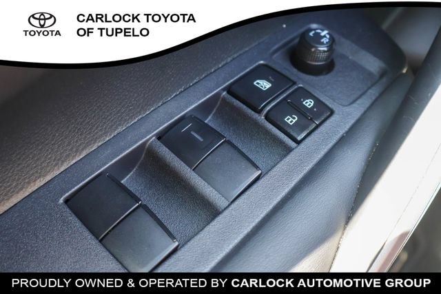 Used 2023 Toyota Corolla SE FWD image 18