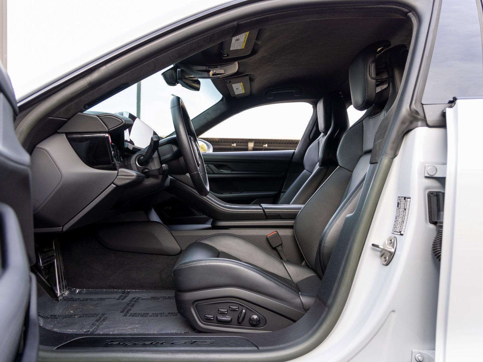 Certified 2023 Porsche Taycan GTS image 27