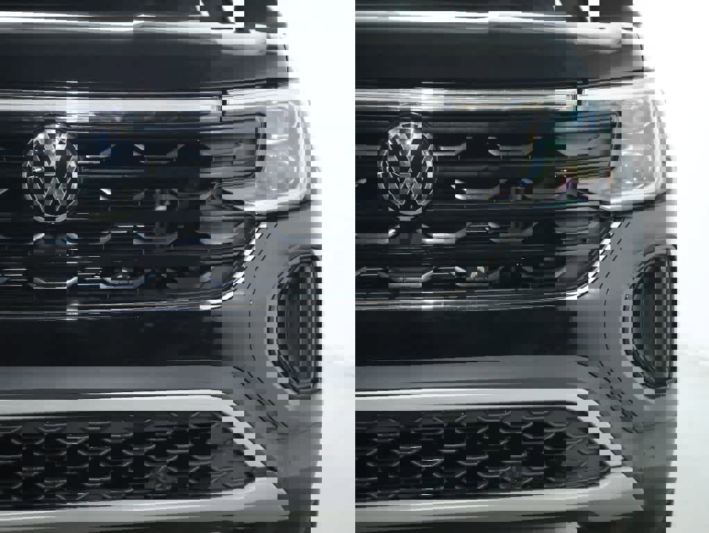 Used 2024 Volkswagen Atlas Cross Sport SE image 7