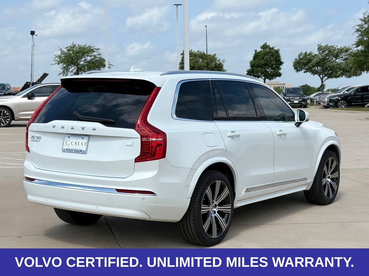 Certified 2024 Volvo XC90 T8 Plus w/ Protection Package AWD/4WD image 8