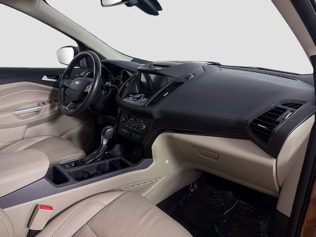 Used 2017 Ford Escape Titanium FWD image 34