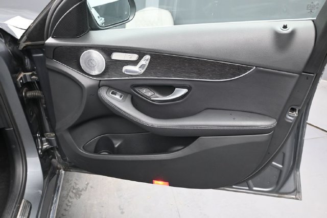 Used 2021 Mercedes-Benz C 300 4MATIC Sedan image 19