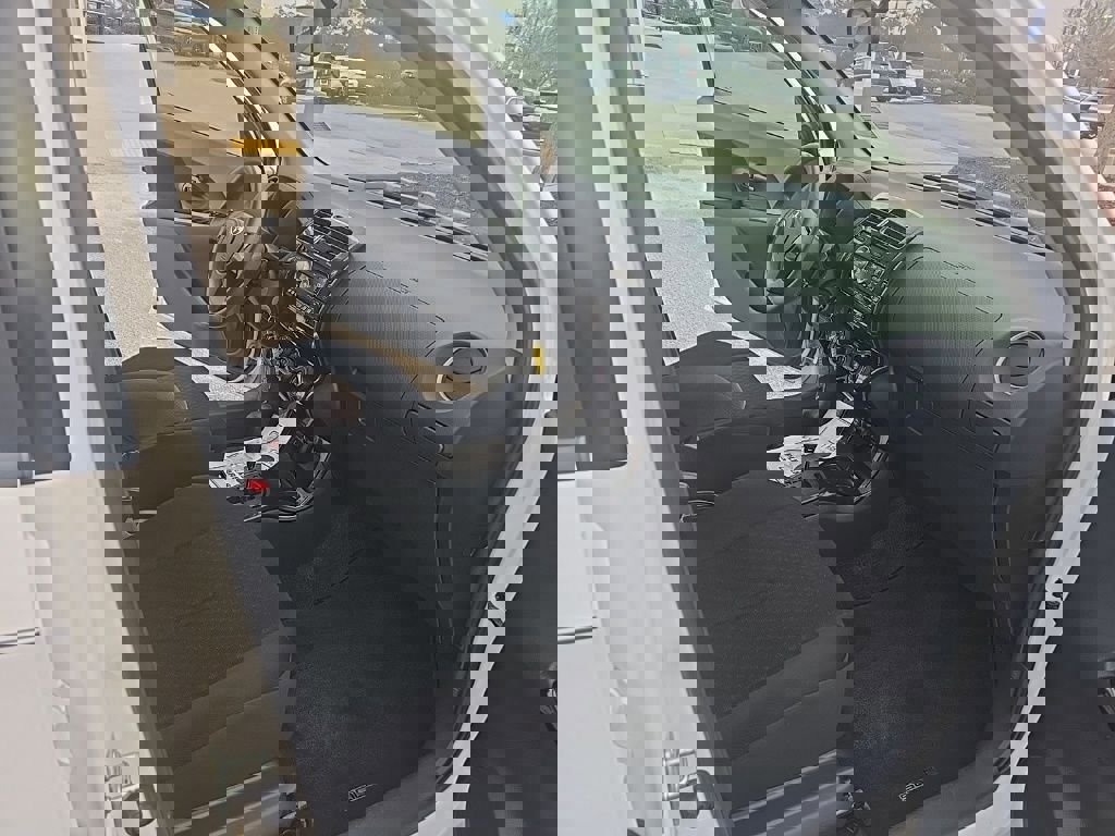 Used 2010 Scion xD image 33