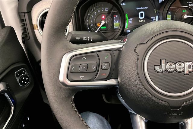 Used 2025 Jeep Wrangler Unlimited Sahara w/ Safety Group image 28