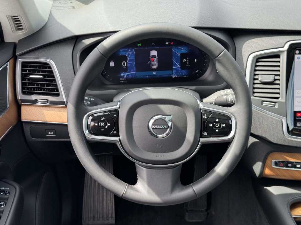 Certified 2023 Volvo XC90 B6 Core w/ Protection Package Premier AWD/4WD image 12