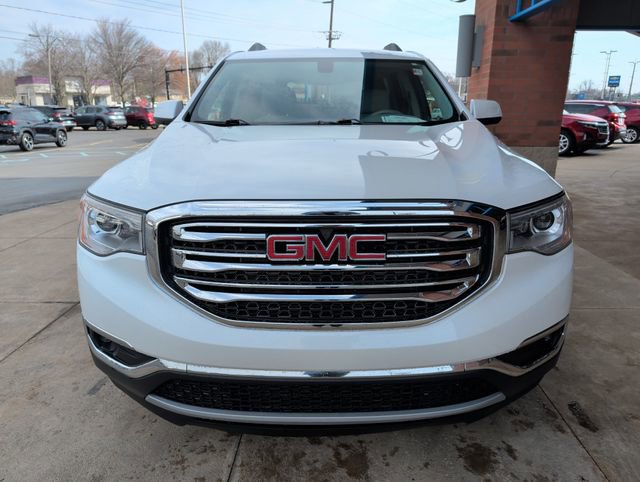 Used 2017 GMC Acadia SLE image 2