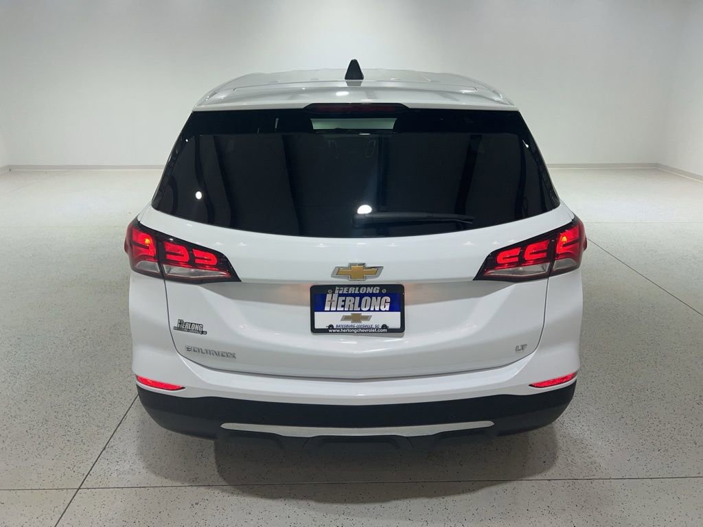 Used 2024 Chevrolet Equinox LT FWD image 4