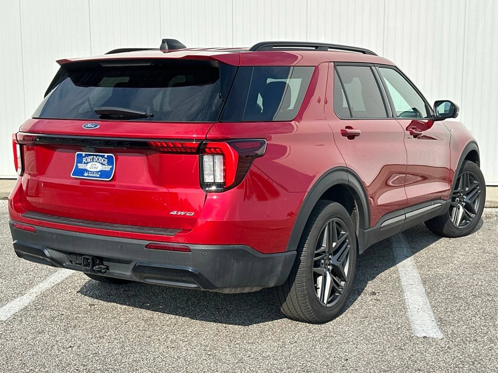 Certified 2025 Ford Explorer ST-Line w/ Premium Package AWD/4WD image 7