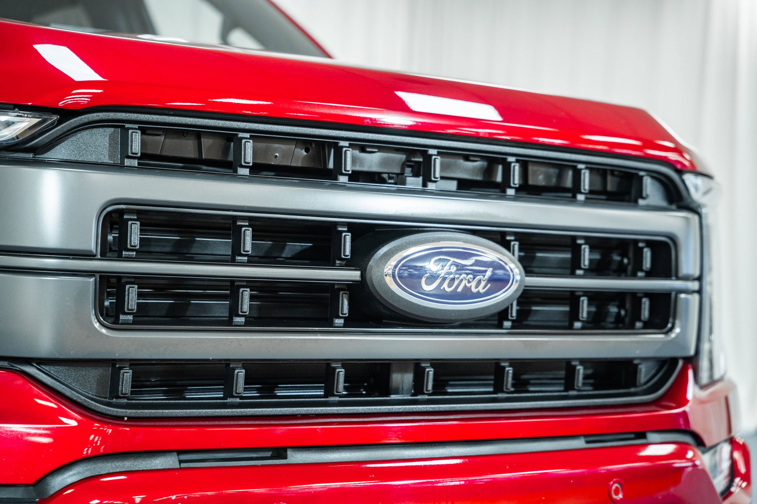 Certified 2023 Ford F150 Lariat w/ Equipment Group 502A High image 7