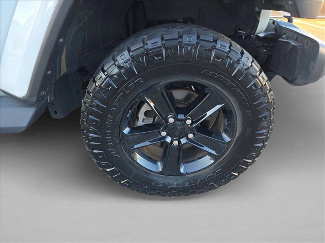 Used 2023 Jeep Wrangler Unlimited Sahara AWD/4WD image 20
