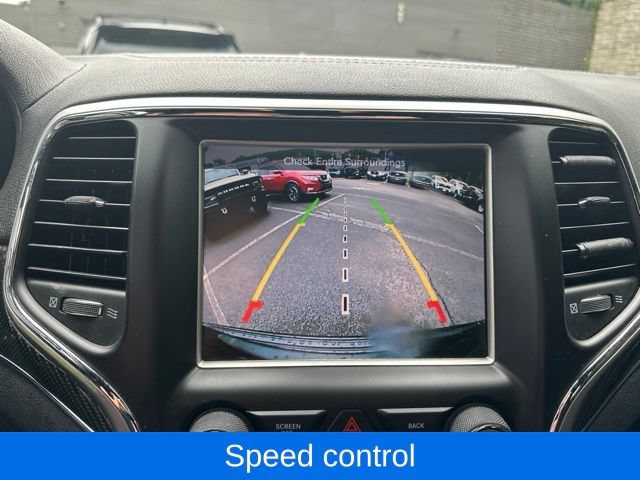 Used 2015 Jeep Grand Cherokee SRT w/ Trailer Tow Group IV AWD/4WD image 29