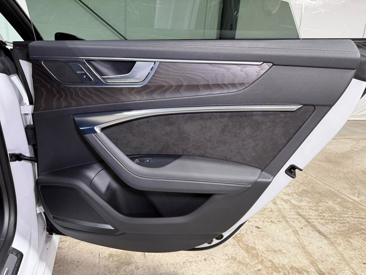 Used 2020 Audi S7 Premium Plus w/ S Sport Package image 36